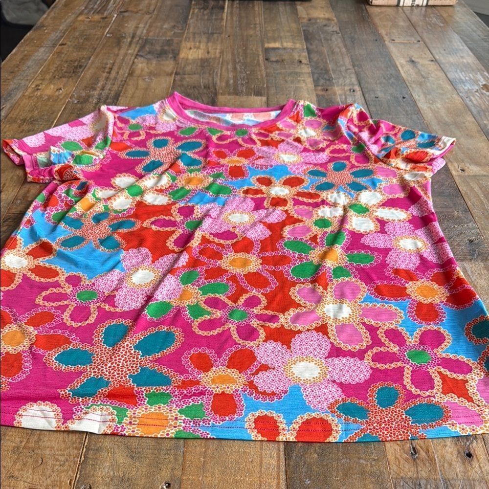 Colorful Floral Women’s L Stretchy shirt